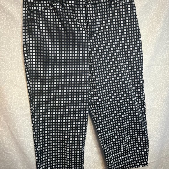 CAPRIS - Picture 5 of 5